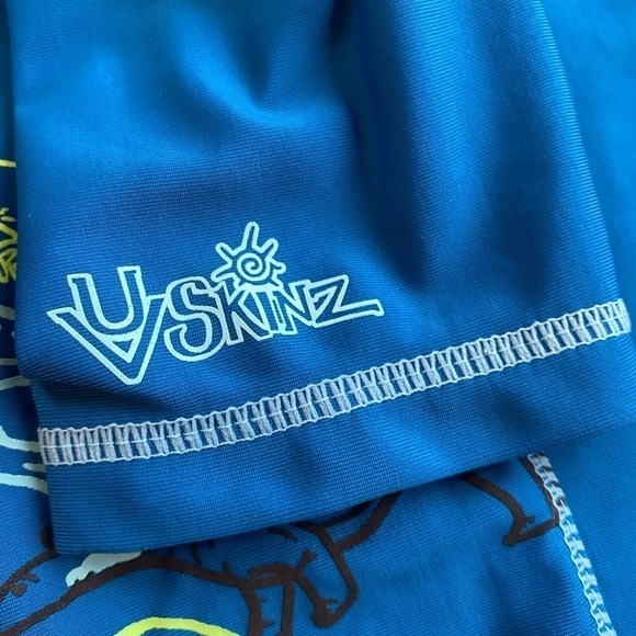 UV Skinz Kid's Short Sleeve Sun & Swim Shirt Size 6 - Picture 8 of 9